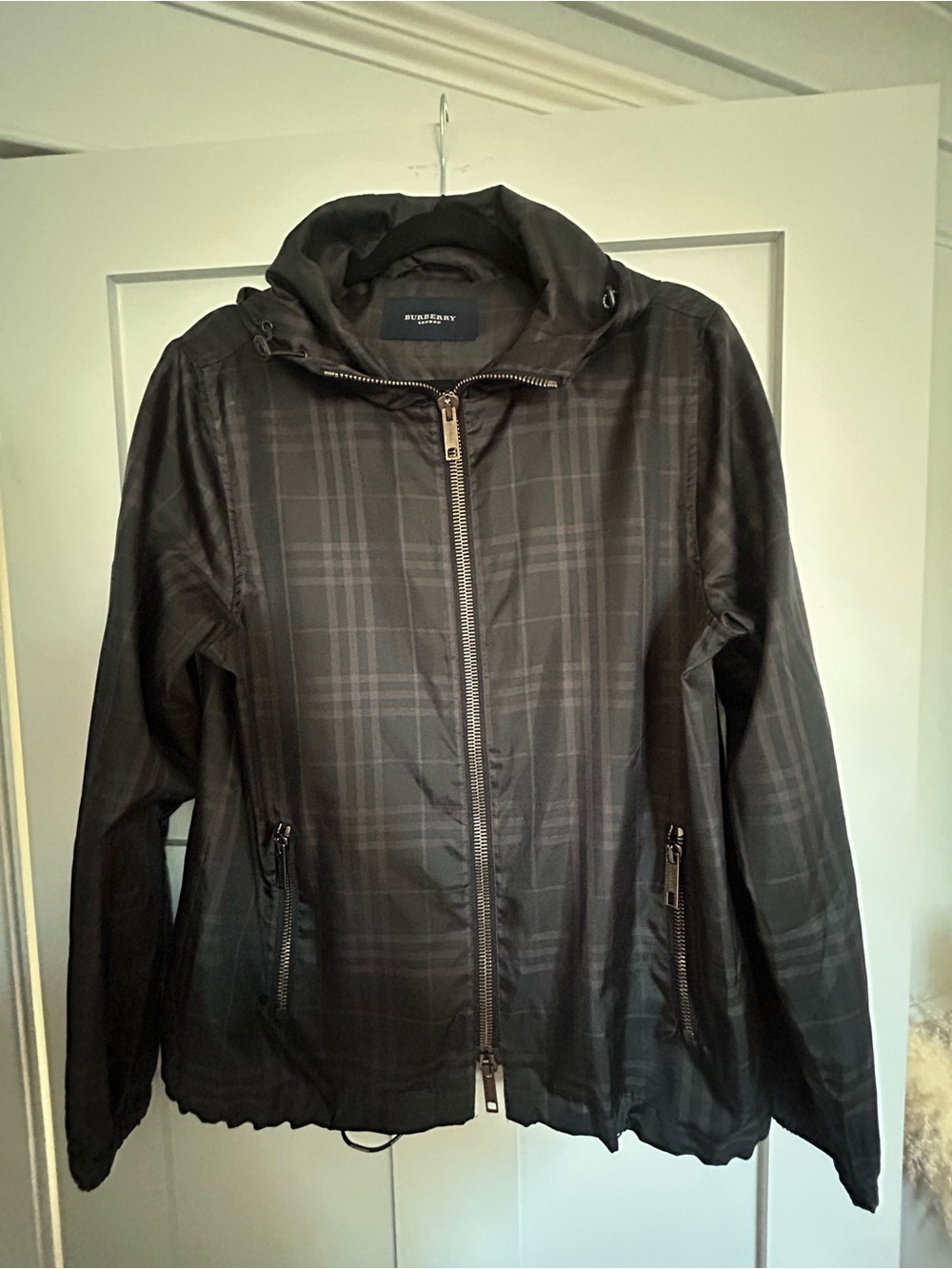 Burberry London Dark Nova Check Hooded Windbreaker Jacket Size M